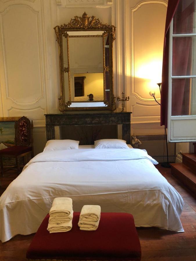 Cosy Appartement In Old City Center Bordéus Exterior foto